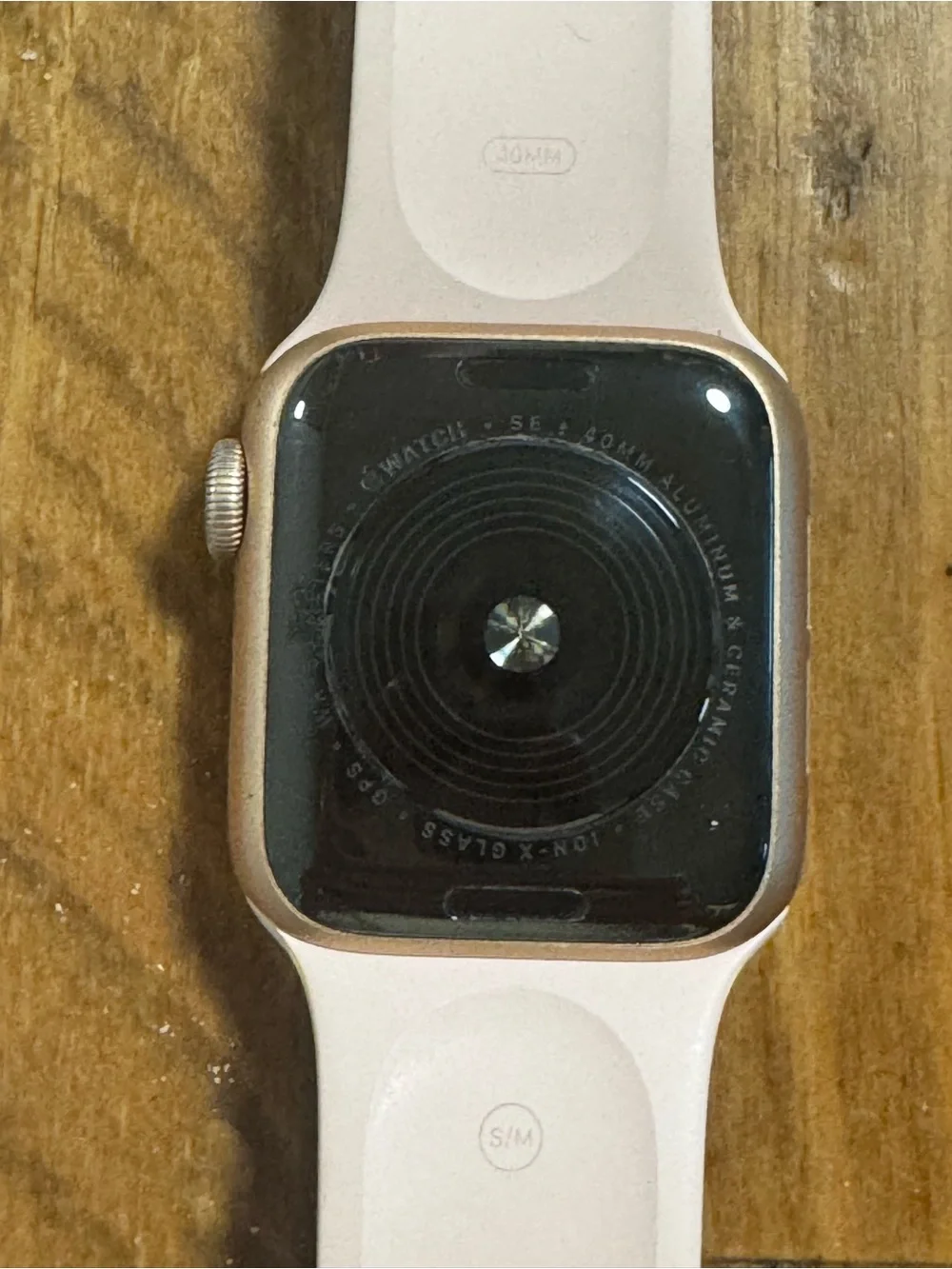 Apple Watch SE Pink with 2 chargers